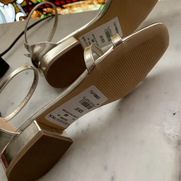 14th & Union. Silver unworn flats!  So cute. - Picture 2 of 5